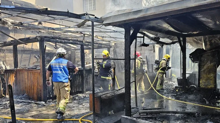 Caldas de Reis arde a la hora de comer: la cocina de una tapería se convierte en infierno en minutos