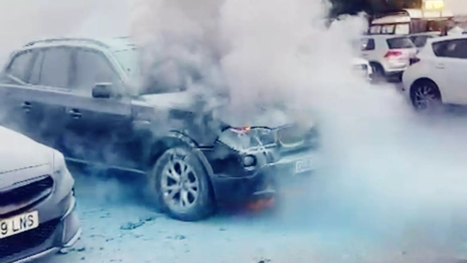 Extintor coche: seguridad esencial para prevenir incendios en carretera