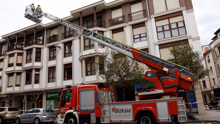 Los bomberos de Bizkaia eliminan las tasas en emergencias vitales y fortalecen la seguridad ciudadana