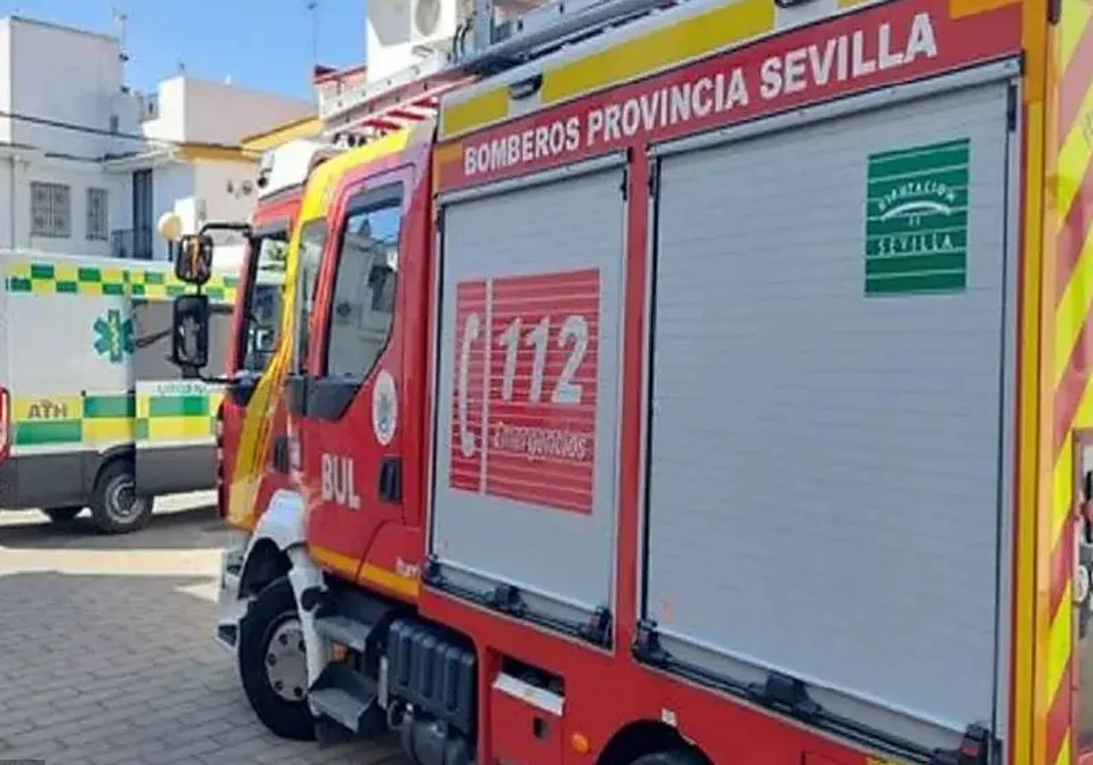 Fallece una mujer de 39 años en un incendio en una vivienda rural de Lora del Río. Una madrugada trágica que conmociona al municipio sevillano.