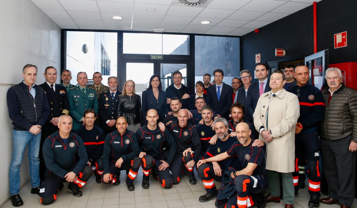 Santander rinde homenaje a sus bomberos en una jornada de reconocimiento institucional. Celebración del patrón